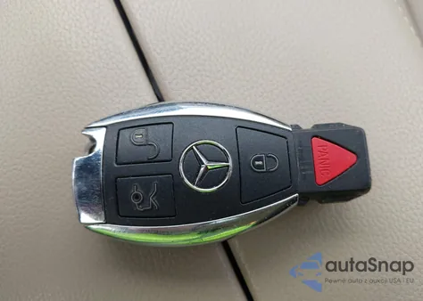 2011 Mercedes-Benz E 350 4Matic z USA, uszkodzony, nr VIN WDDHH8HB7BA407218